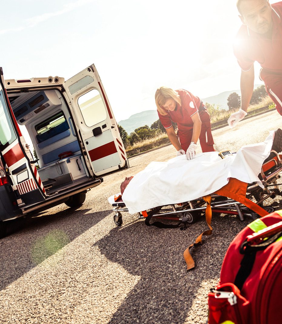 EMT-providing-first-aid-after-a-construction-zone-accident